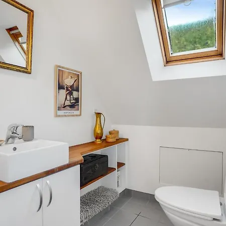 Holiday home Gorgeous In With Kitchen